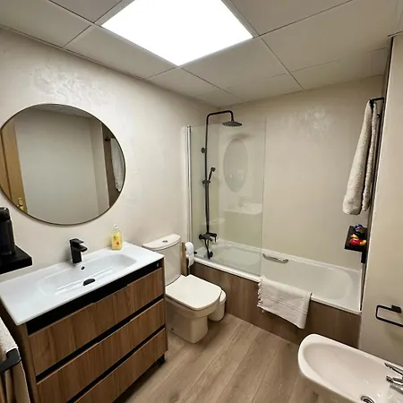 Moderno En El Corazon De Con Posibilidad De 2 Garajes