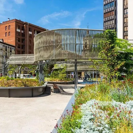 Moderno En El Corazon De Con Posibilidad De 2 Garajes *