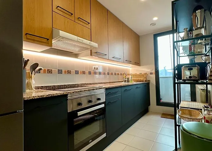 Moderno En El Corazon De Con Posibilidad De 2 Garajes Appartamento