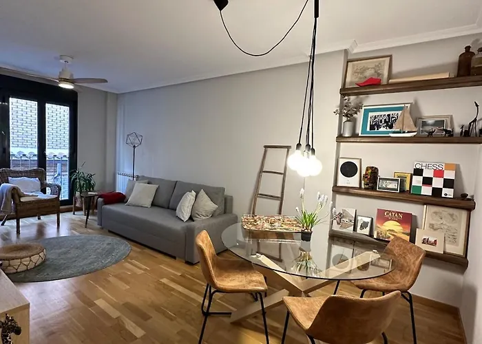 Moderno En El Corazon De Con Posibilidad De 2 Garajes Appartamento