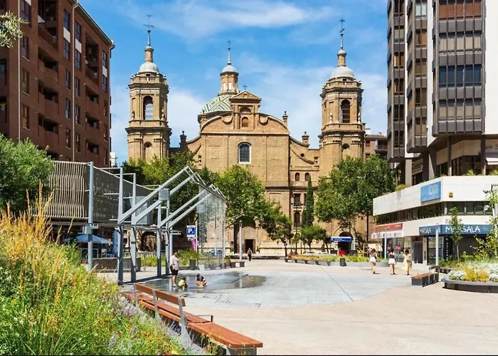 Moderno En El Corazon De Con Posibilidad De 2 Garajes Saragozza