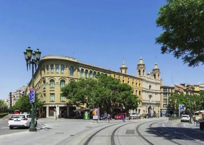 Moderno En El Corazon De Con Posibilidad De 2 Garajes Appartamento